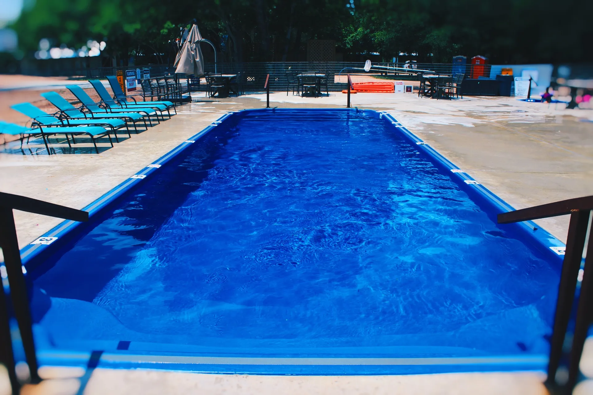 Pools & Hot Tubs